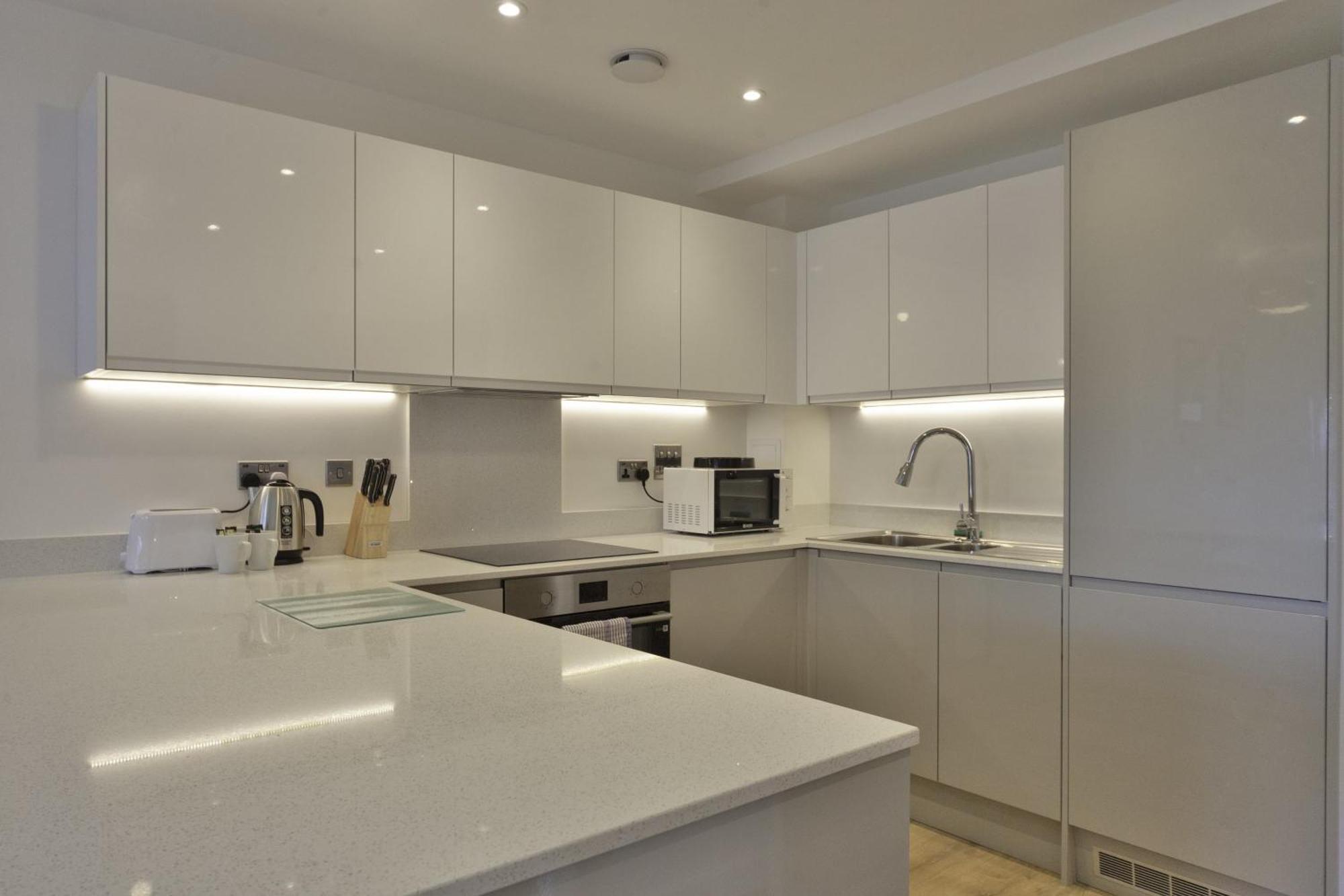 Lovely 2 Bedroom Apartment In Central Ashford Ашфорд Екстериор снимка