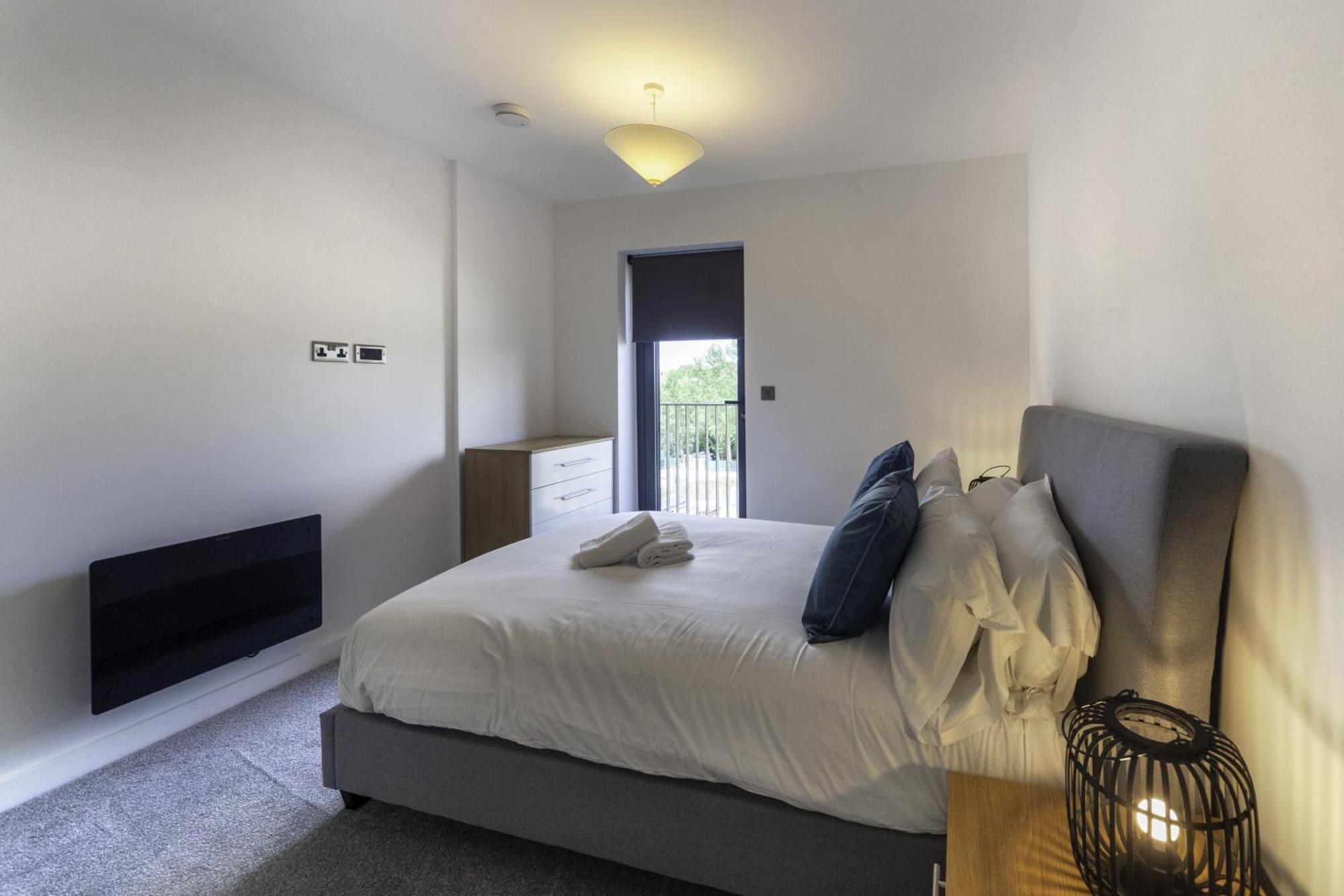 Lovely 2 Bedroom Apartment In Central Ashford Ашфорд Екстериор снимка